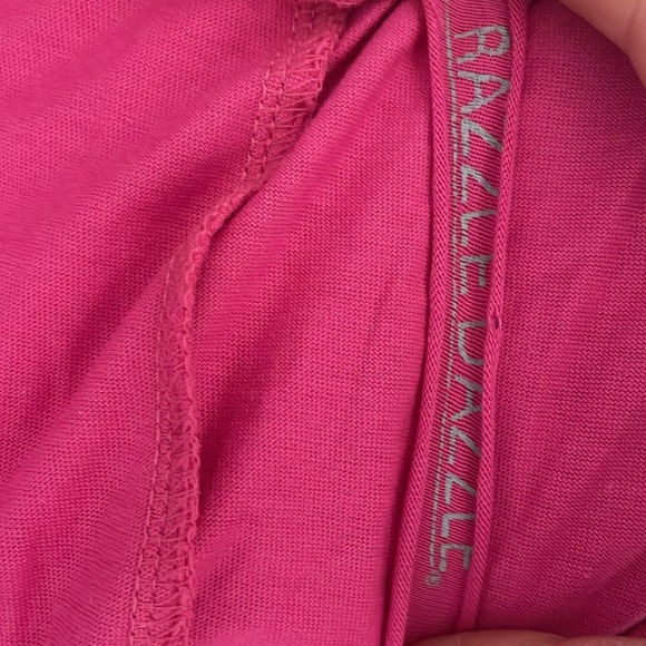 Razzle dazzle pink top size M PTP 19” length 30” - Picture 3 of 6